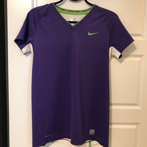 Lg- Nike Pro athletic tee
